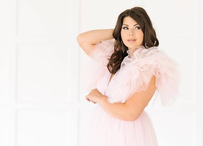 Aubree Jones Biography: Age, Husband, Children, Parents, Net Worth, Height, TikTok & YouTube