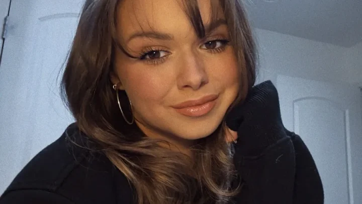 Allisa Rose Biography: Age, Net Worth, Height, Husband, Son, Songs, Career, Nationality, YouTube