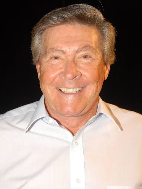 Johnny Gilbert Biography: Children, Awards, Height, Wife, TV Shows, Ethnicity, Parents, Age, Ethnicity