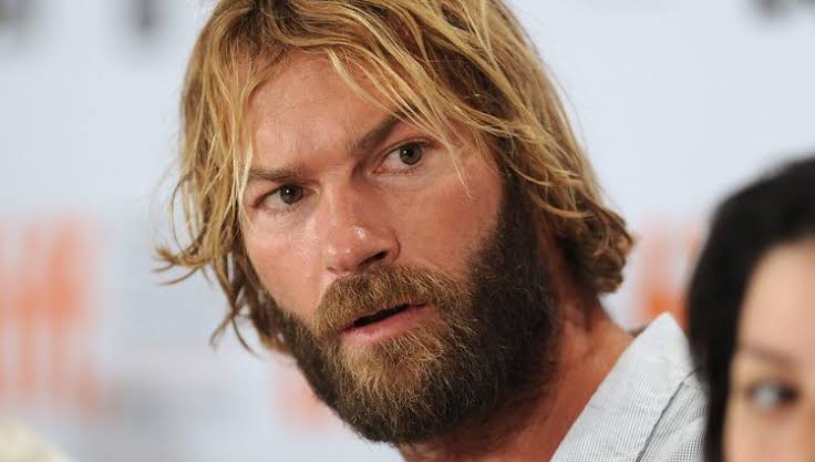 Andrew Wilson - Biography