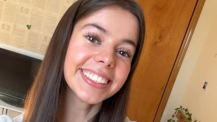 Cassie (booktoker) Biography: Net Worth, TikTok, Ethnicity, Age, Parents, Net Worth, Boyfriend, Height