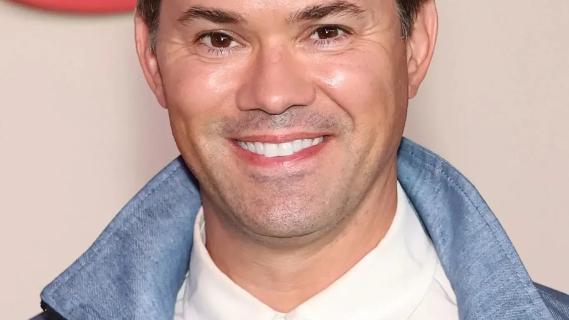 Andrew Scott Rannells Biography: Awards, Wife, Songs, Ethnicity, Religion, Age, Movies, Parents