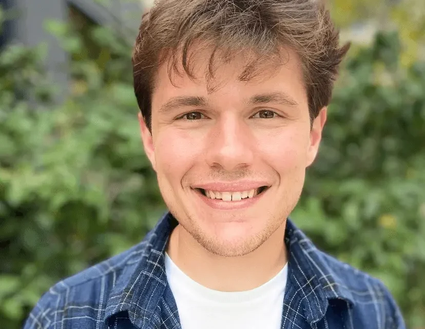 Robert Capron Biography: Awards, Instagram, Parents, Movies, Age, Religion, Ethnicity, Net Worth, Girlfriend