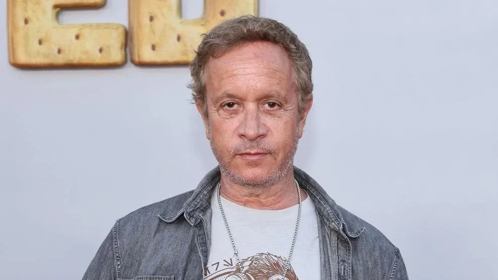 Pauly Shore Biography: Age, Net Worth, Height, Girlfriend, Parents, Movies & TV Shows