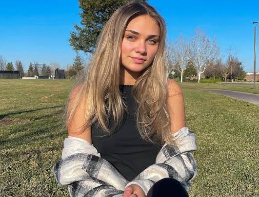 Ariana Lee Biography: Ethnicity, Parents, TikTok, Net Worth, Awards, Height, Age, Height, Boyfriend