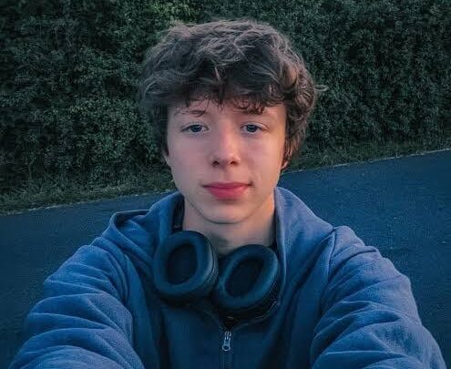 Obayd Fox Biography: YouTube, Net Worth, Awards, Girlfriend, Height, Age, Parents, Ethnicity, Religion