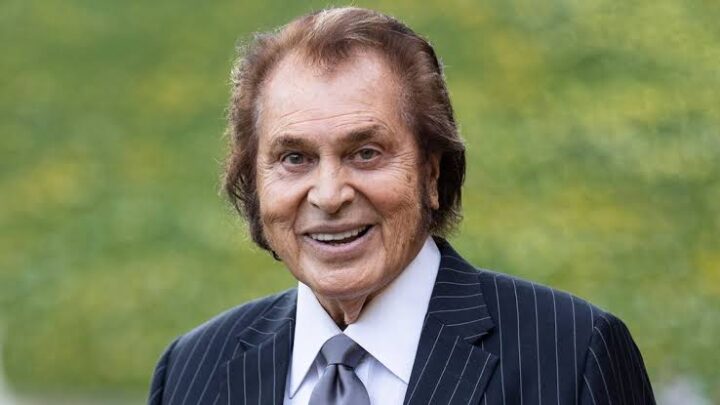 Engelbert Humperdinck Biography: Children, Parents, Siblings, Net Worth, Age, Wife, Height, Songs