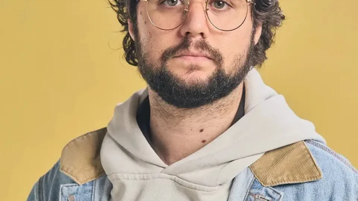 Spencer Agnew Biography: Age, Net Worth, Height, Parents, Smosh, Girlfriend