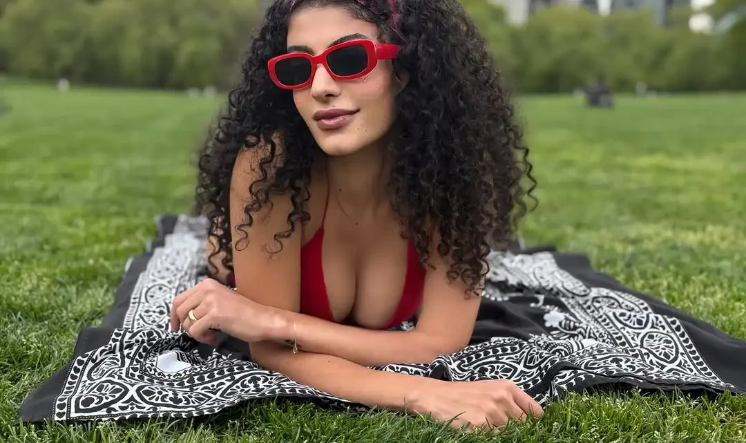 Merhan Keller Biography: Net Worth, Boyfriend, Age, Parents, Height, Modeling, Activism, Instagram