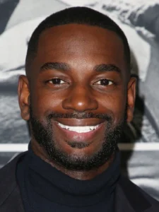 Mo McRae - Biography