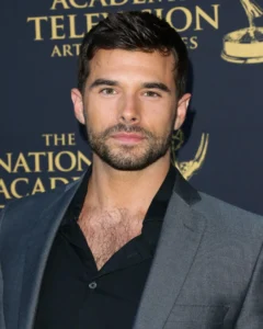 Josh Swickard - Biography