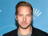 Ryan Hansen Biography: Age, Wife, Kids, Net Worth, Height, Parents, Veronica Mars, Movies & TV Shows