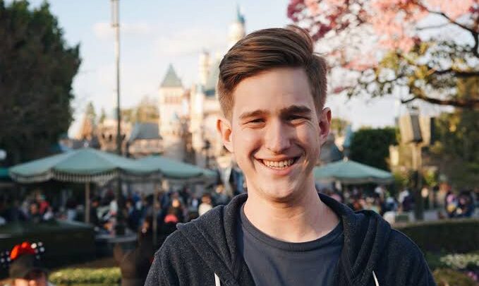 Alex Griswold Biography: Ethnicity, Parents, Instagram, Net Worth, Age, Height, Wife, TikTok