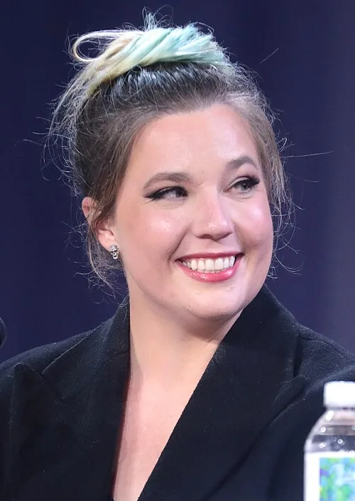 Lindsay Jones Photo