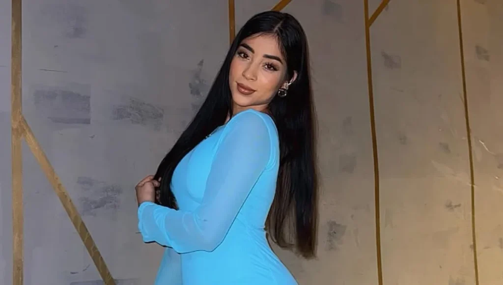 Katy Cardona - Biography