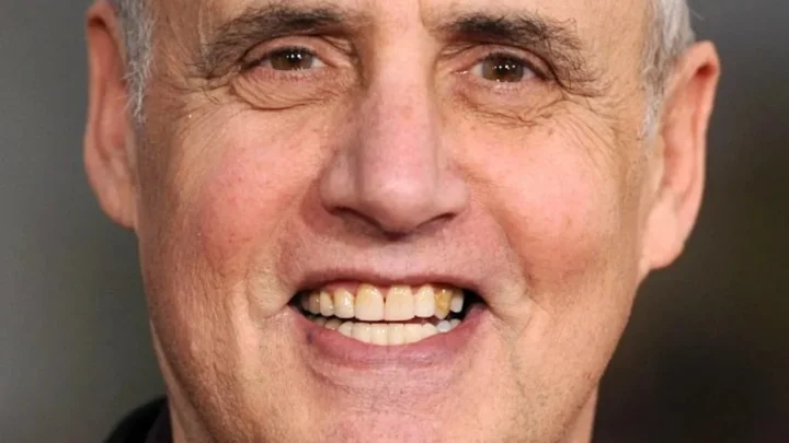 Jeffrey Tambor Biography: Age, Wife, Kids, Net Worth, Height, Parents, Movies, TV Shows, Awards