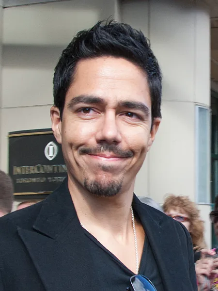 Zak Santiago Biography: Dance Career, Wife, Age, Parents, Siblings, Net Worth, Height, Movies & TV Shows, TikTok