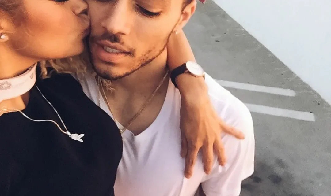 Kalin White Biography: Tours, Eps, Net Worth, Height, Age, Girlfriend, Parents, Siblings, Songs & Albums