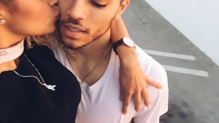 Kalin White Biography: Tours, Eps, Net Worth, Height, Age, Girlfriend, Parents, Siblings, Songs & Albums