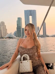Milli Jo (milzzjo) - Biography