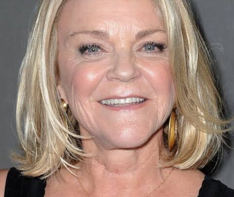 Stephanie Faracy Biography: Movies & TV Shows, Parents, Net Worth, Height, Age, Husband, Siblings, Nationality