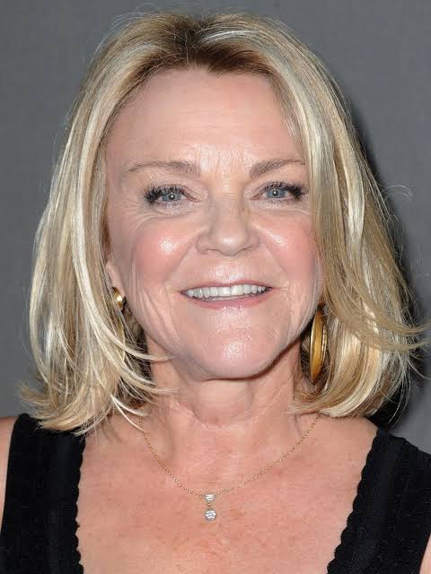 Stephanie Faracy Biography: Movies & TV Shows, Parents, Net Worth, Height, Age, Husband, Siblings, Nationality