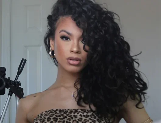 Wennely Quezada Biography: Boyfriend, Age, Parents, Net Worth, Height, Songs & Albums, Tours, TikTok, YouTube