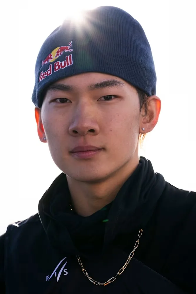 Su Yiming - Biography