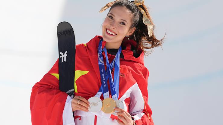 Eileen Gu - Biography