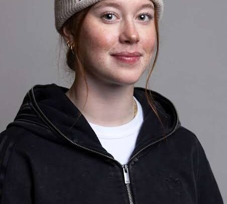 Kirsty Muir Biography: Age, Net Worth, Boyfriend, Parents, Religion, Ethnicity, Awards