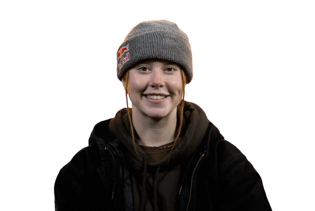 Kirsty Muir - Biography