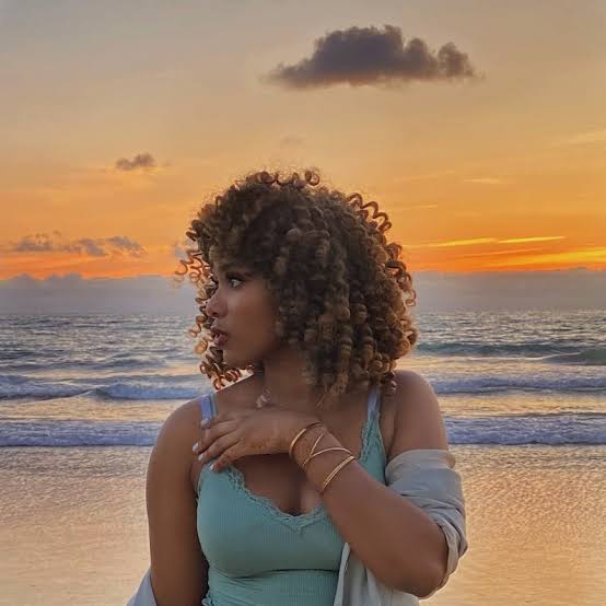 Riyi Jones Biography: Age, Boyfriend, Parents, Siblings, Net Worth, Height, TikTok, Brands, Ethnicity