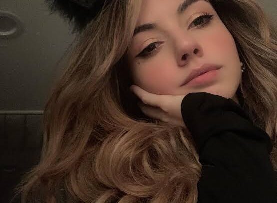 Bonnierabbit Biography: Height, Net Worth, Parents, Boyfriend, Religion, Ethnicity, Instagram, Age, Twitch