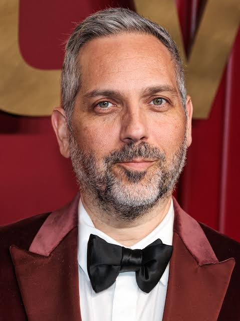 Lee Eisenberg - Biography