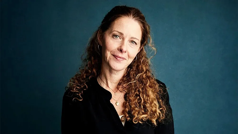 Debra Eisenstadt - Biography