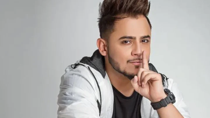 Millind Gaba Biography: Age, Net Worth, Songs, Height, Wife, Parents, Albums, Relationship