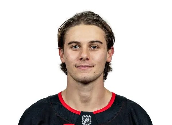 Jack Hughes Biography: Age, Net Worth, Girlfriend, Parents, Siblings,  Height, Instagram, Stats & NHL Career