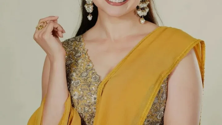 Prachi Desai Biography: Age, Net Worth, Movies, Height, Boyfriend, Parents, TV Shows, Awards