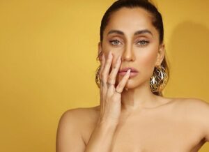 Anusha Dandekar - Biography