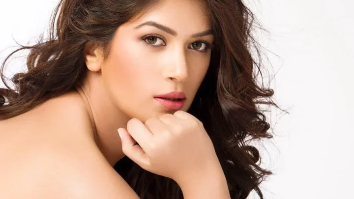 Bandagi Kalra Biography: Age, Net Worth, Instagram, Height, Boyfriend, Parents, TV Shows