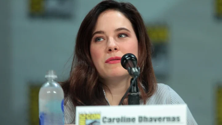Caroline Dhavernas Biography: Age, Boyfriend, Children, Parents, Siblings, Net Worth, Height, Movies & TV Shows, YouTube