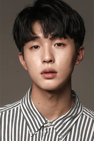 Jin Ho-eun - Biography