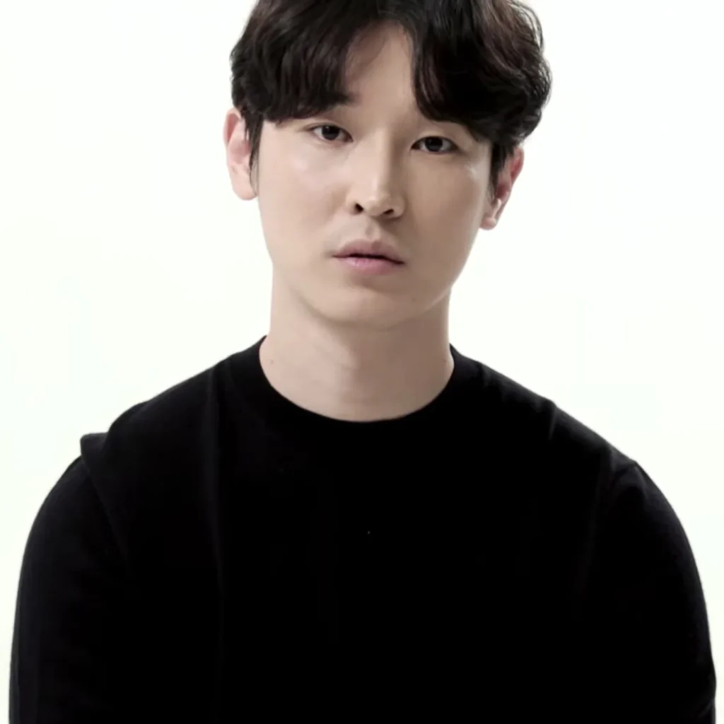 Woo Ji-hyun - Biography