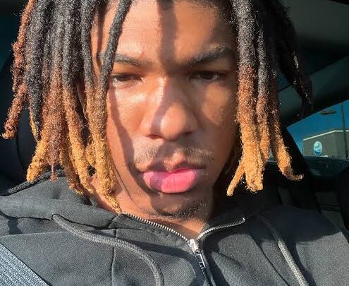 Valekis Biography: Age, Girlfriend, Parents, Net Worth, Height, Roblox YouTube, Gaming