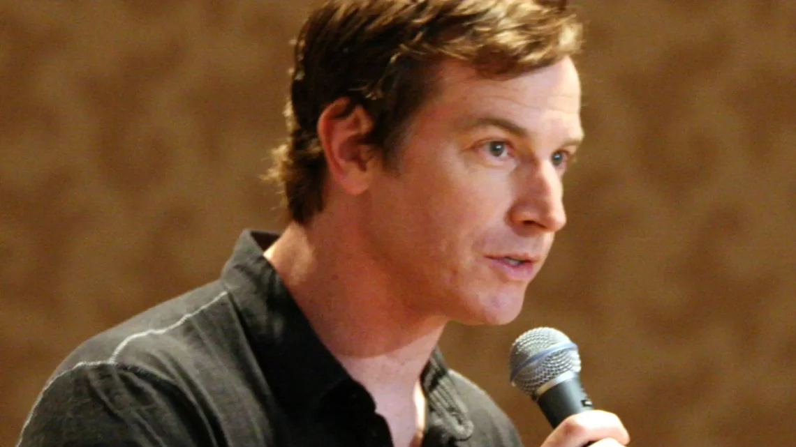 Rob Huebel Biography: Instagram, Siblings, Net Worth, Books, Height, Movies & TV Shows, Age, Wife, Children, Parents