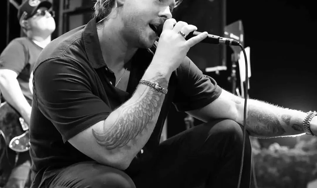 Alex Mather Biography: Wife, Siblings, Children, Net Worth, Age, Parents, Height, Songs & Albums, YouTube, Concerts