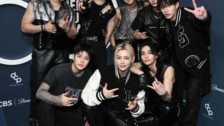 Stray Kids Biography: Members, Net Worth,  Age, Girlfriends, Height, Songs & Albums, Concerts, Instagram, K-Pop Career