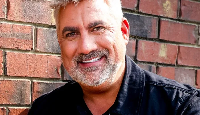 Taylor Hicks Biography: Age, Height, Net Worth, Parents, Songs, Albums, American Idol, Career