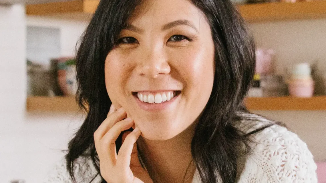 Dzung Lewis Biography: Age, Husband, Kids, Height, Net Worth, Parents, Cookbook, Career