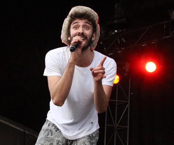 Jack Met Biography: Age, Net Worth, AJR, Girlfriend, Songs, Movies, Religion, Ethnicity, Album